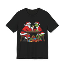 Load image into Gallery viewer, Santa vs The Grinch – Funny Christmas Graphic Tee (Unisex) Black