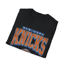 Load image into Gallery viewer, New York Knicks Vintage Logo T-Shirt